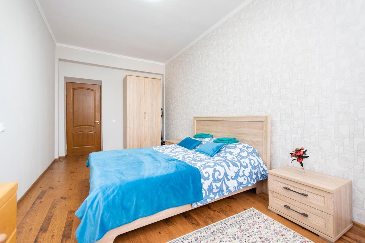 Comfortable Apartment In The Golden Square. Almaty Eksteriør bilde